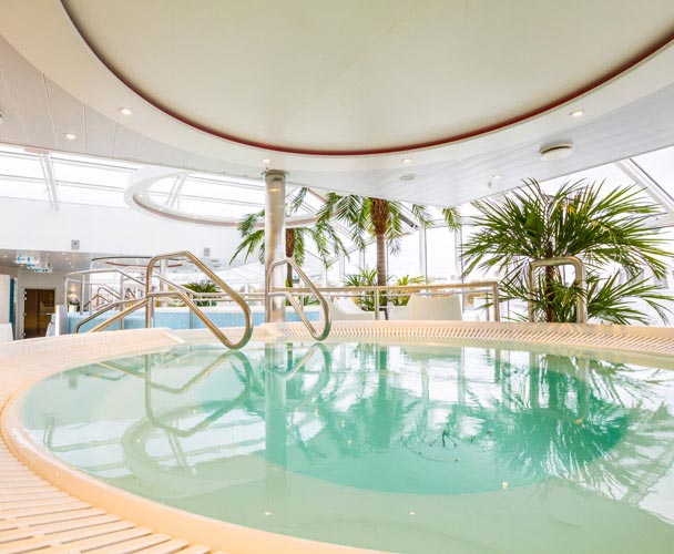 Bubbelpool på våra Helsingforskryssningar